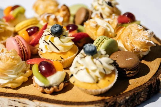 Beispiel süße Speisen aus der hauseigenen Patisserie
