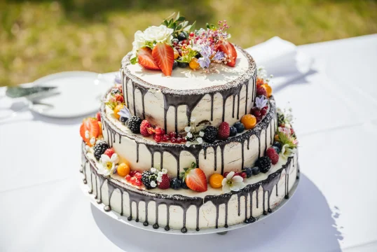 Hochzeittorte aus der eigenen Patisserie